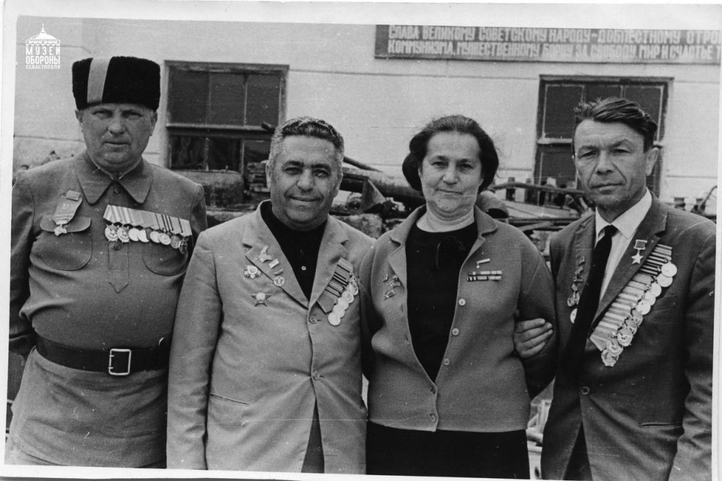 pf2-wVutQyw.jpg pf2-wVutQyw.jpg