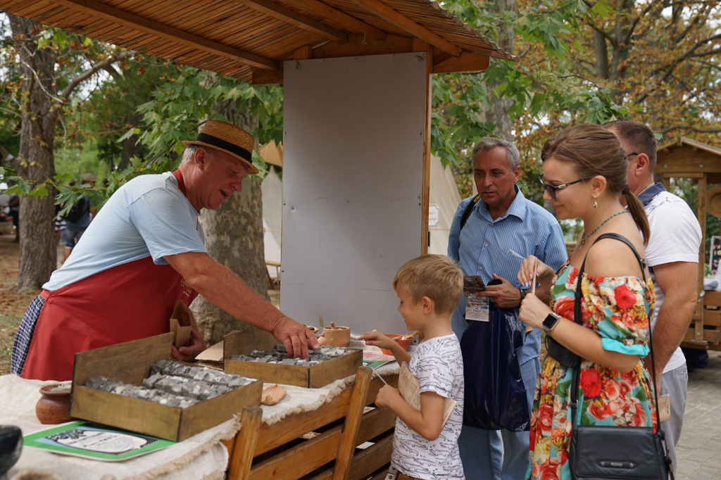 WhatsApp Image 2022-09-04 at 11.25.20 (1).jpeg