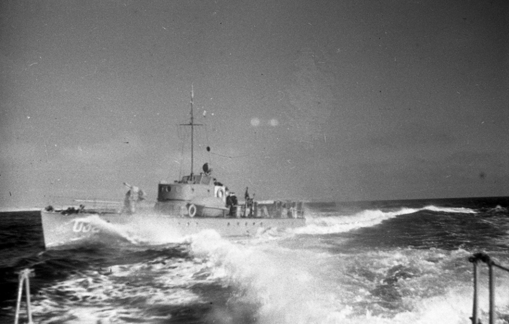 СКА-032 в походе. 1940-е гг. Фото с сайта Энциклопедия военной техники.jpg СКА-032 в походе. 1940-е гг. Фото с сайта Энциклопедия военной техники.jpg