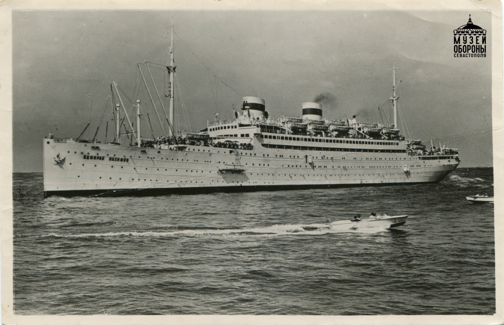 9. Почтовая карточка. Пароход Адмирал Нахимов. Издание Сочинской фабрики фоторабот. г. Сочи. СССР. Июль 1965 г. - л.с..jpg