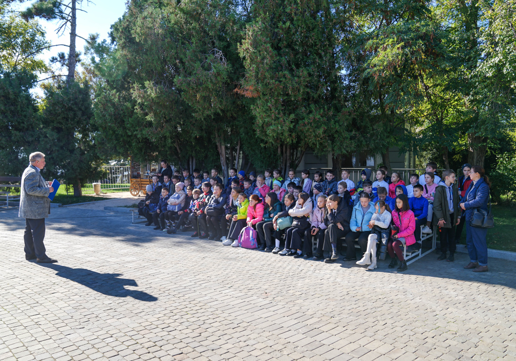 DSC01525-2.jpg DSC01525-2.jpg